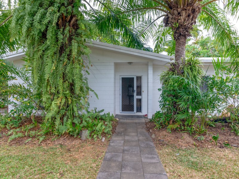 11 Agincourt Street, Port Douglas QLD 4877