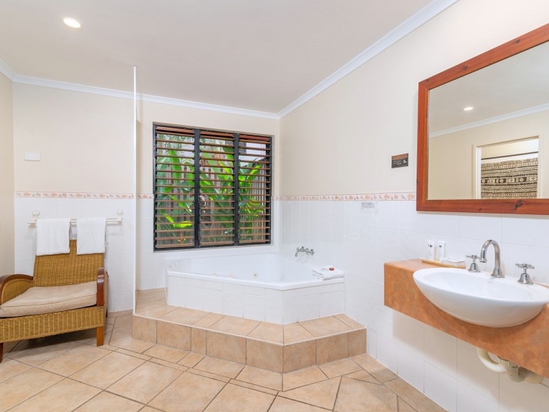 38 A/B Hibiscus Gardens/18-20 Owen Street, Port Douglas QLD 4877