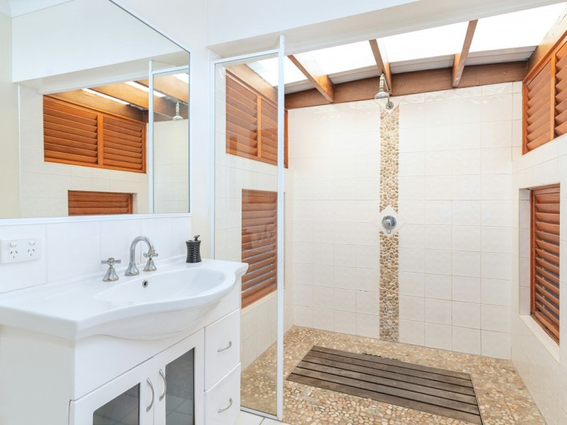 16 Sanderling Close, Port Douglas QLD 4877