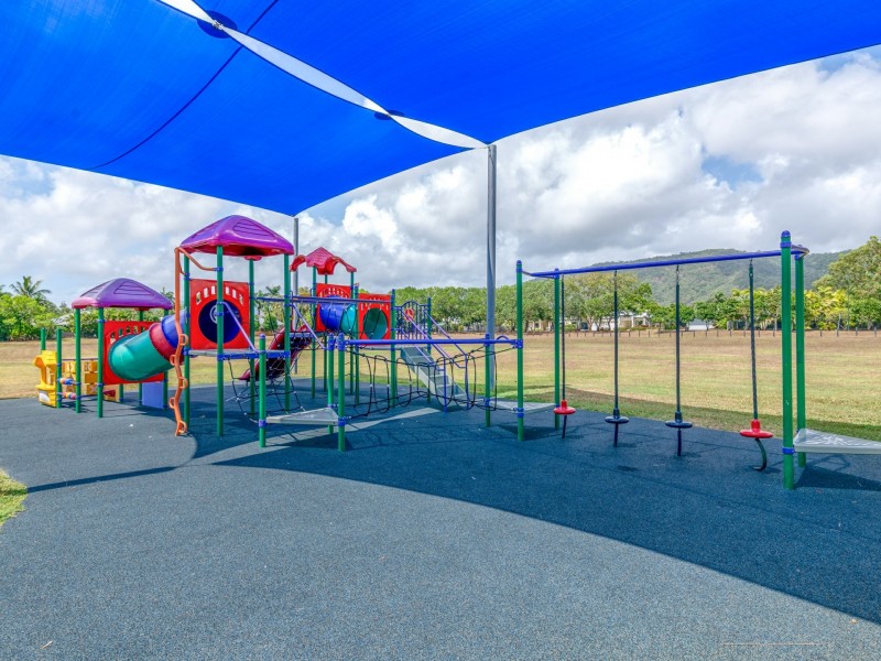 16 Sanderling Close, Port Douglas QLD 4877