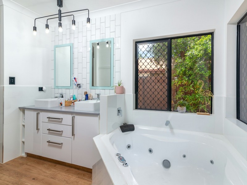 32 Brolga Street, Port Douglas QLD 4877