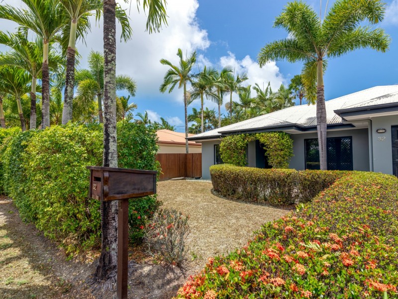 32 Brolga Street, Port Douglas QLD 4877
