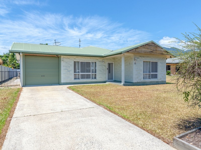15 Watson Close, Mossman QLD 4873