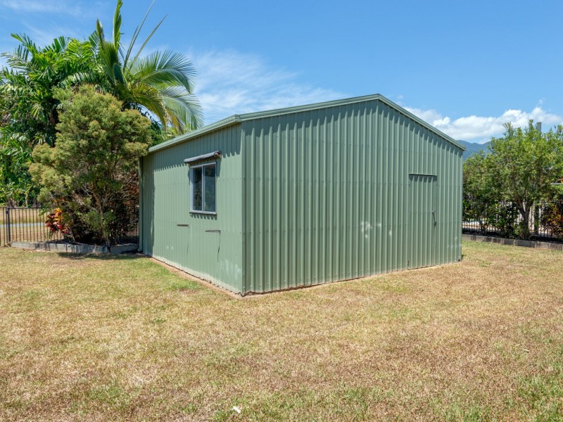 15 Watson Close, Mossman QLD 4873