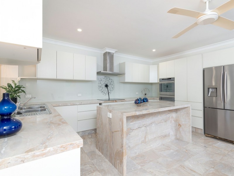 16 Nautilus Street, Port Douglas QLD 4877