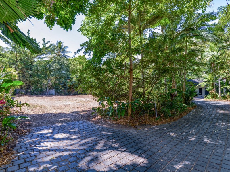 Lot 1/2-12 Reef Street, Port Douglas QLD 4877