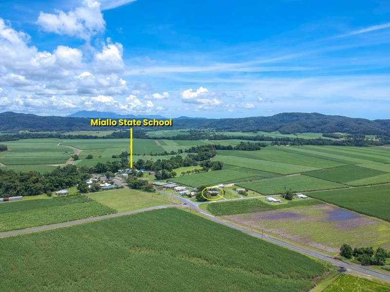 7 Rutherford Road, Miallo QLD 4873
