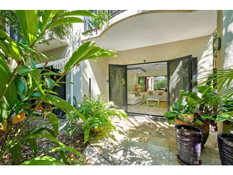 6 Thorntons/18-28 St Crispins Ave, Port Douglas QLD 4877