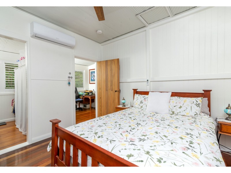 2069 Mossman Daintree Road, Wonga Beach QLD 4873