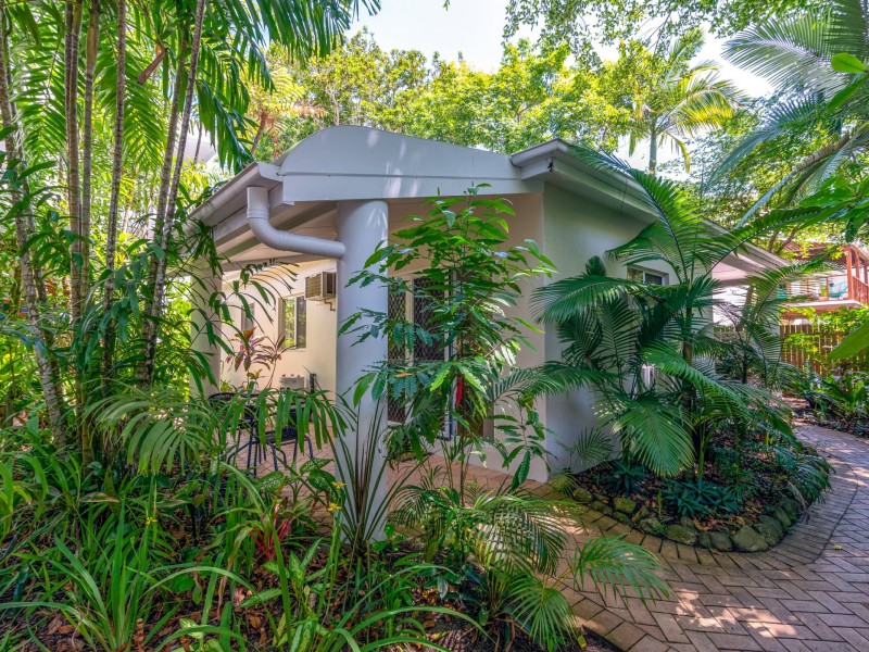 2 Outrigger/16-18 Mudlo Street, Port Douglas QLD 4877