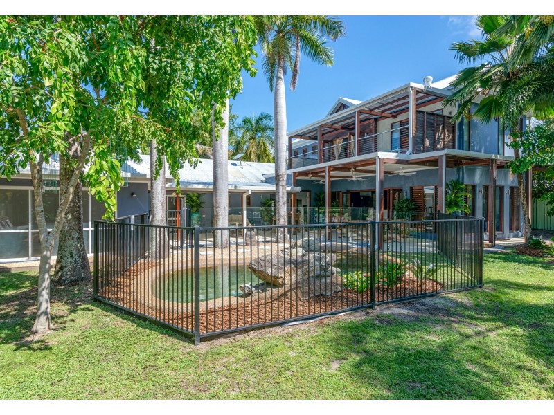 9 Limpet Ave, Port Douglas QLD 4877