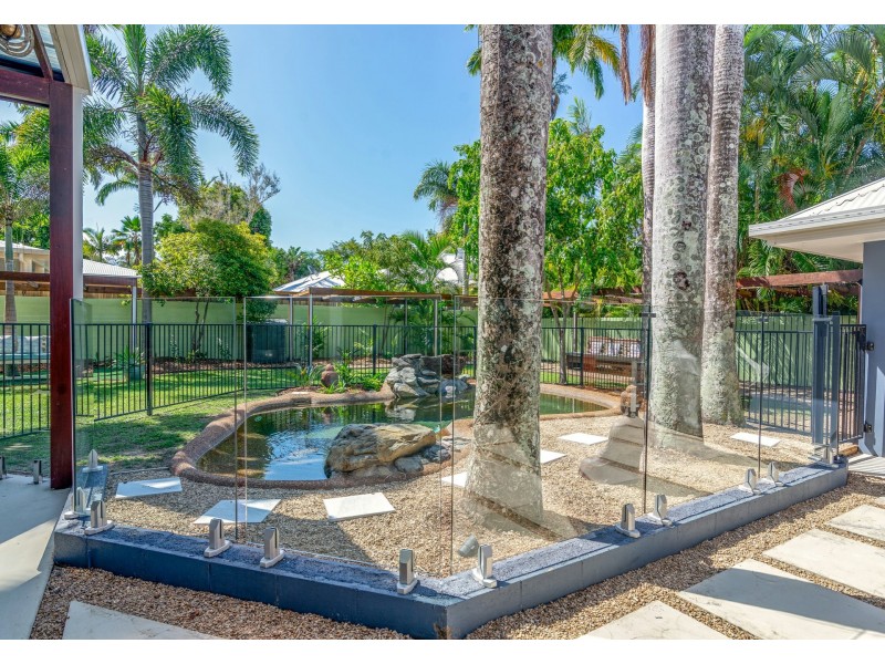 9 Limpet Ave, Port Douglas QLD 4877