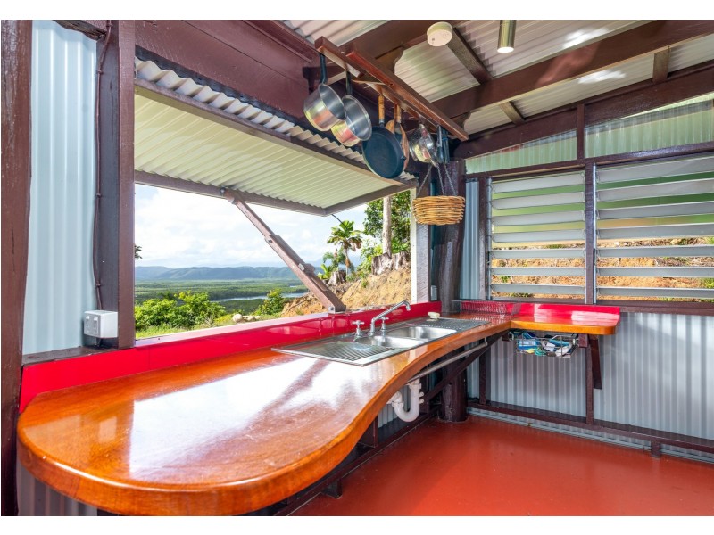 6 Milky Pine Road, Daintree QLD 4873