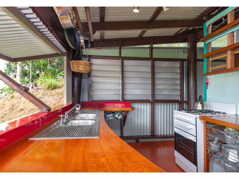 6 Milky Pine Road, Daintree QLD 4873