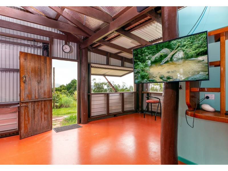 6 Milky Pine Road, Daintree QLD 4873