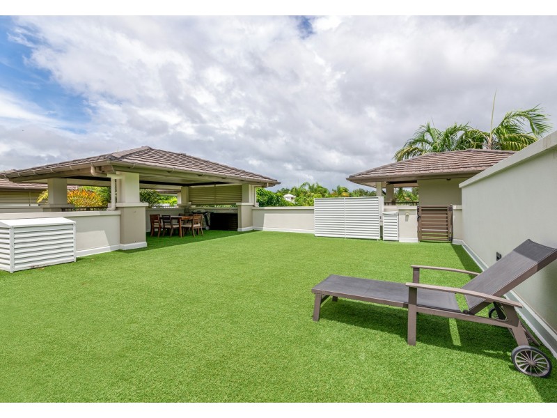 262 & 263 Sea Temple/22 Mitre Street, Port Douglas QLD 4877