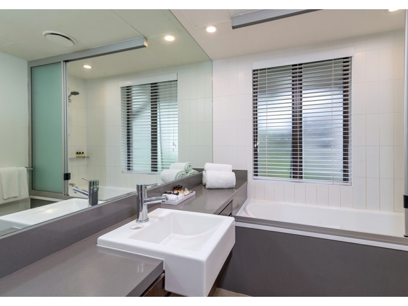 262 & 263 Sea Temple/22 Mitre Street, Port Douglas QLD 4877