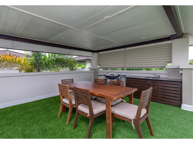 262 & 263 Sea Temple/22 Mitre Street, Port Douglas QLD 4877