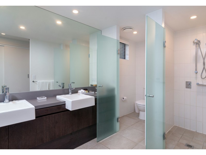 262 & 263 Sea Temple/22 Mitre Street, Port Douglas QLD 4877