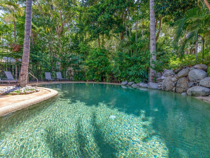 17 Outrigger/16-18 Mudlo Street, Port Douglas QLD 4877
