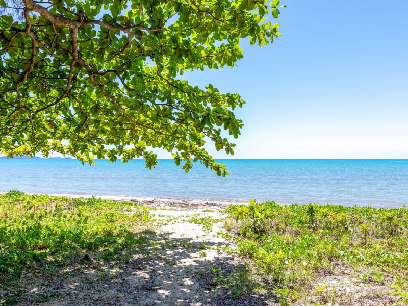 24 Esplanade, Wonga Beach QLD 4873