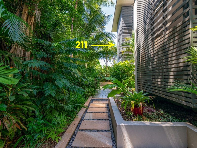 211 Coconut Grove/56 Macrossan Street, Port Douglas QLD 4877
