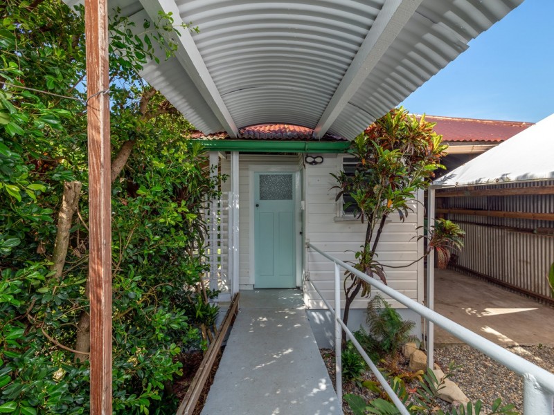 38 Pringle Street, Mossman QLD 4873