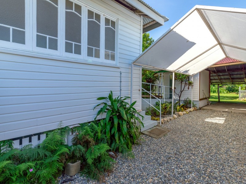 38 Pringle Street, Mossman QLD 4873