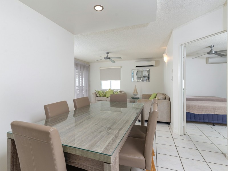 8 Queenslander/8-10 Mudlo Street, Port Douglas QLD 4877