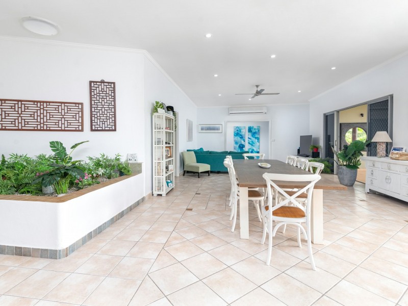 1 Sunbird Close, Port Douglas QLD 4877