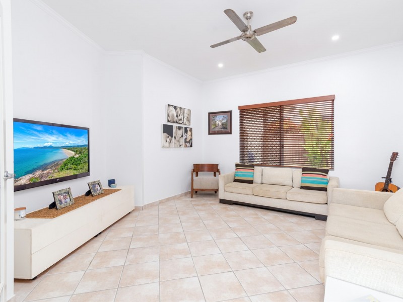 1 Sunbird Close, Port Douglas QLD 4877