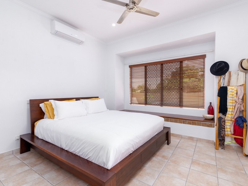 1 Sunbird Close, Port Douglas QLD 4877