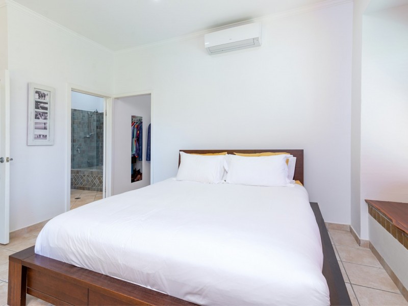 1 Sunbird Close, Port Douglas QLD 4877