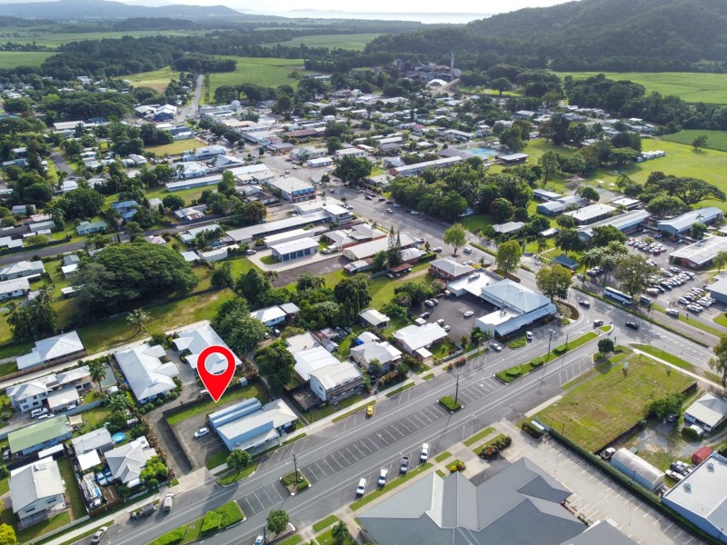 11 Johnston Road, Mossman QLD 4873