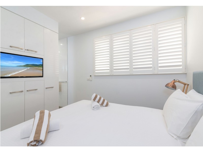 8 Pool/19 St Crispins Avenue, Port Douglas QLD 4877