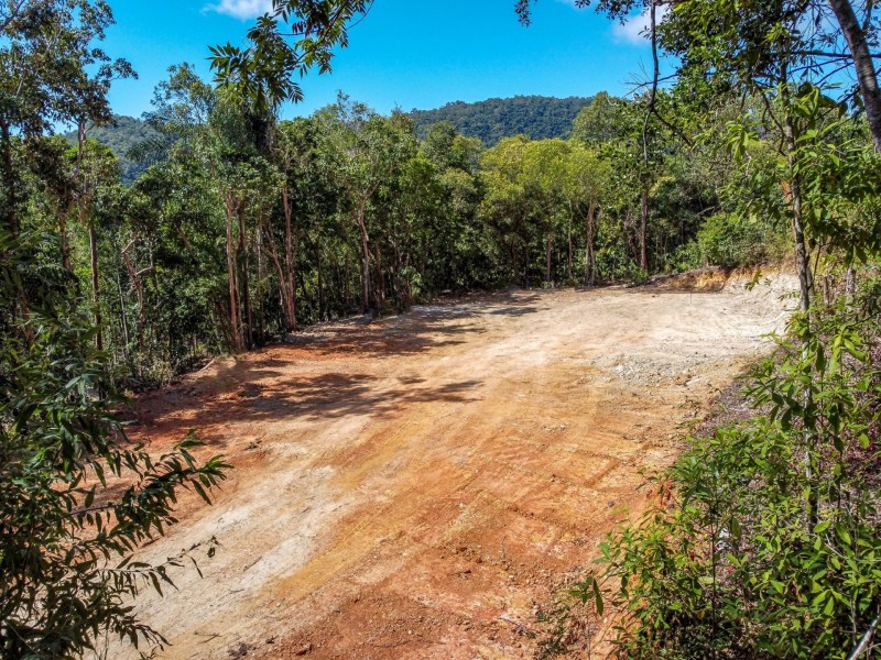 332 Mowbray River Road, Mowbray QLD 4877