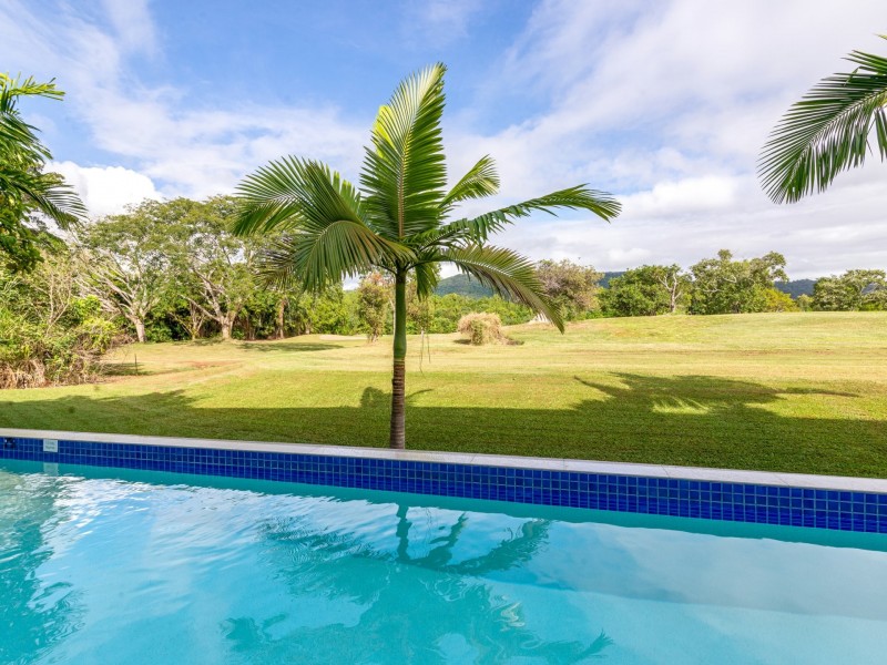 25 Pool/19-37 St Crispins Avenue, Port Douglas QLD 4877