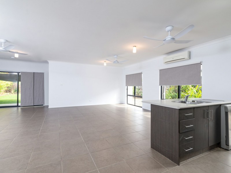 16 Yiki Street, Port Douglas QLD 4877