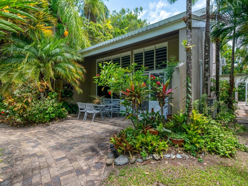 6 Nirvana/25 Langley Road, Port Douglas QLD 4877
