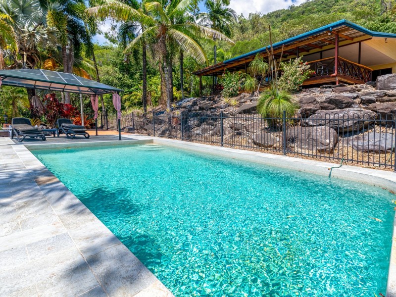 332 Mowbray River Road, Mowbray QLD 4877