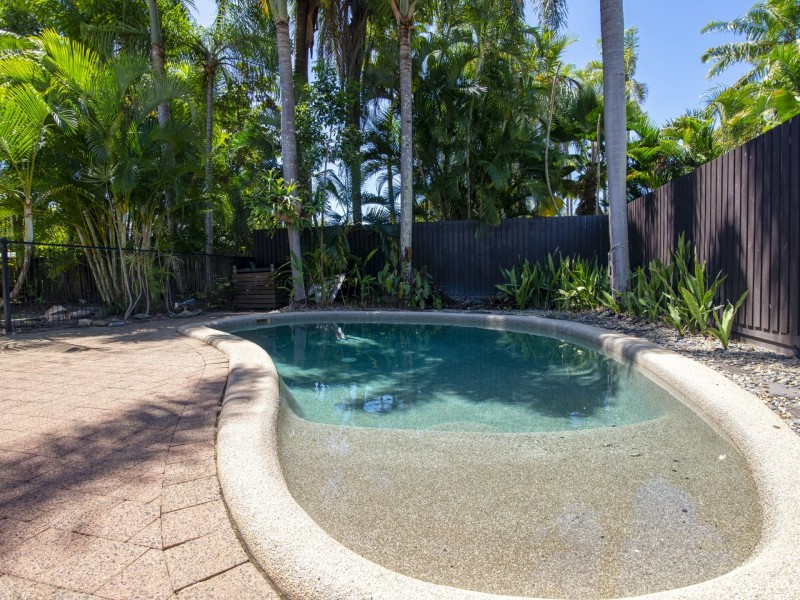 7 Endeavour Street, Port Douglas QLD 4877