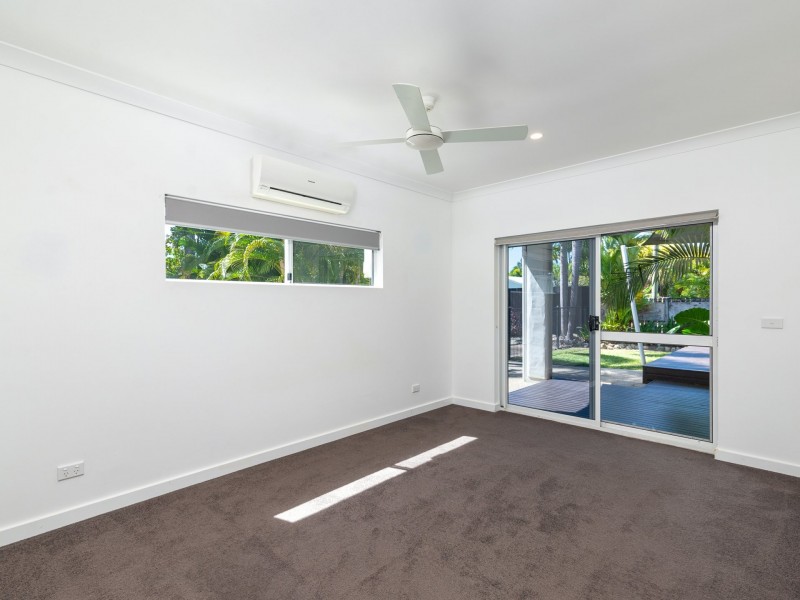 7 Endeavour Street, Port Douglas QLD 4877