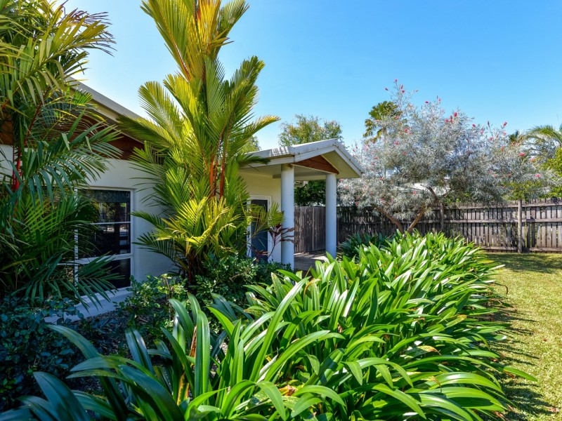 7 Endeavour Street, Port Douglas QLD 4877