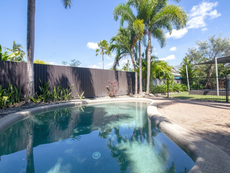 7 Endeavour Street, Port Douglas QLD 4877