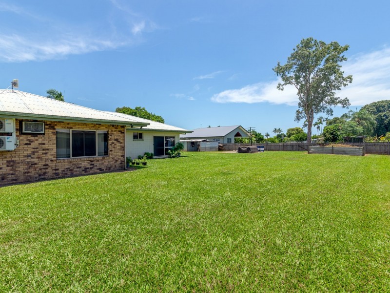 8 Jones Street, Mossman QLD 4873