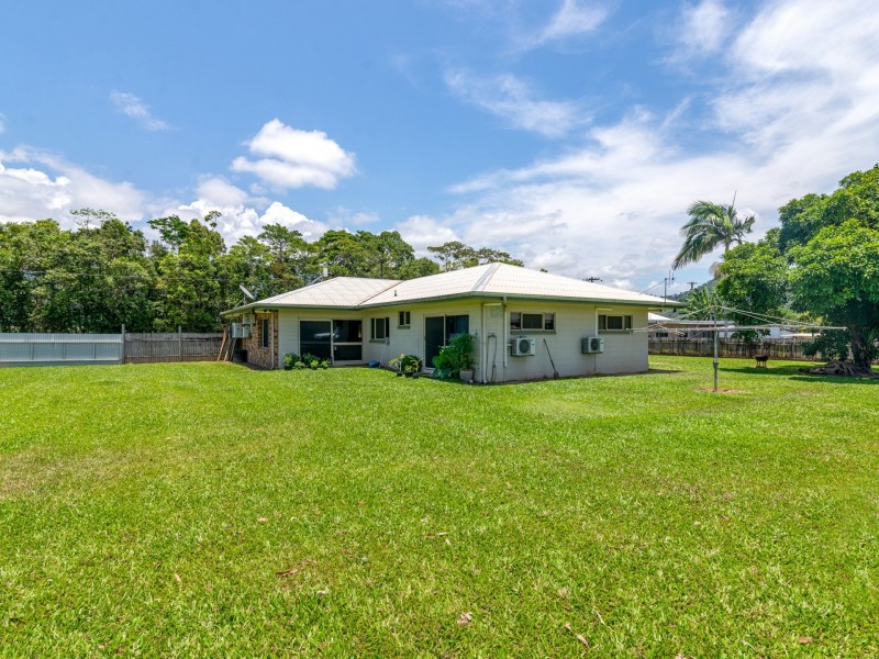 8 Jones Street, Mossman QLD 4873