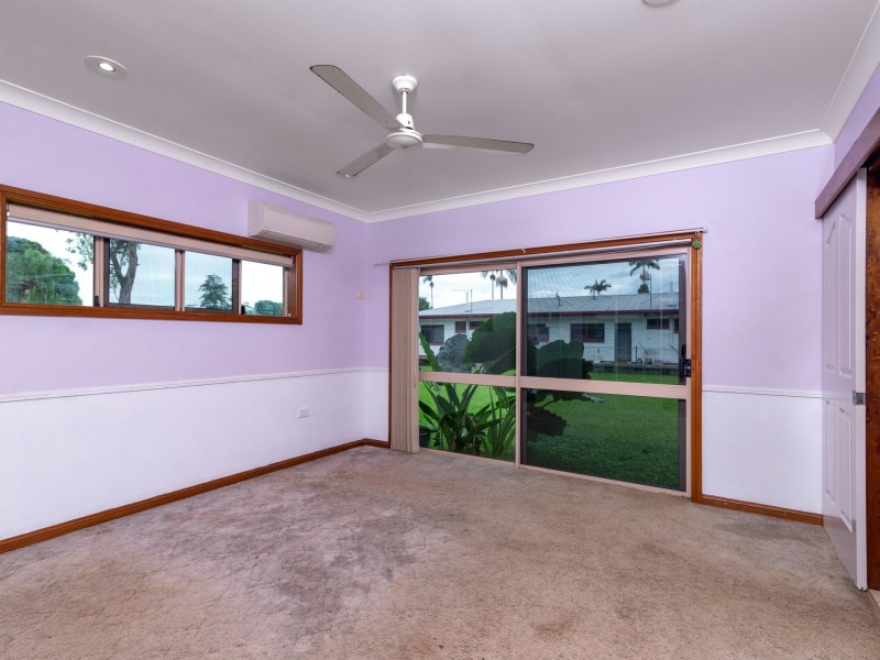 8 Jones Street, Mossman QLD 4873
