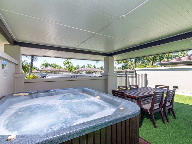 204 Sea Temple/22-36 Mitre Street, Port Douglas QLD 4877