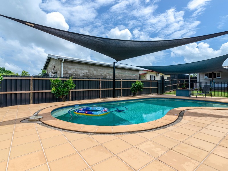 18 Andrews Street, Newell QLD 4873