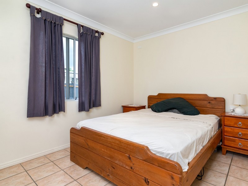 18 Andrews Street, Newell QLD 4873